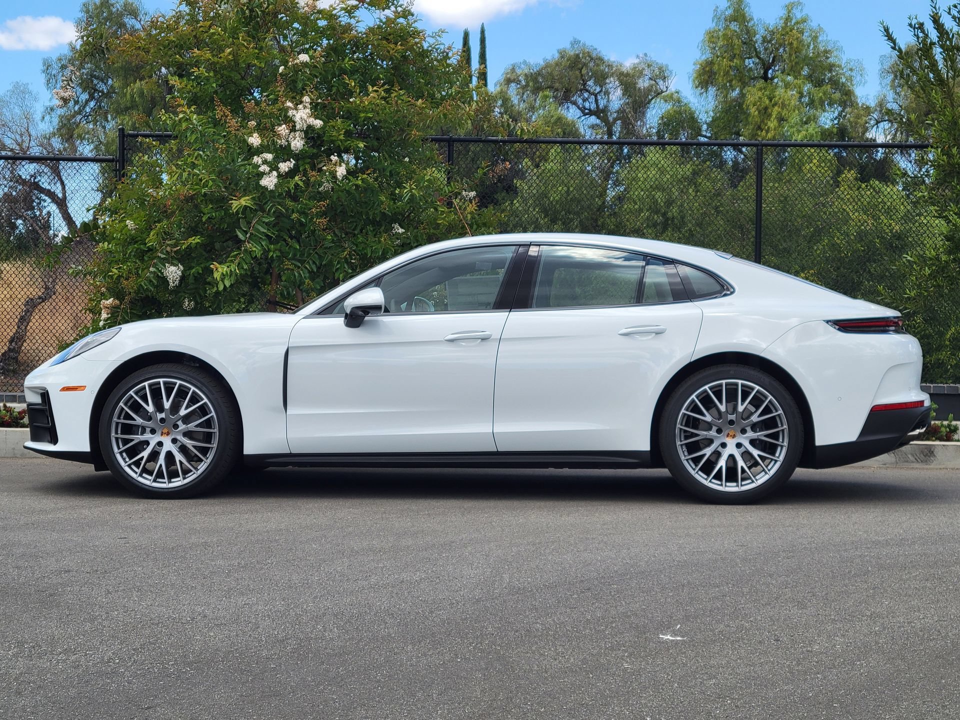 New 2026 Porsche Panamera RWD image 2