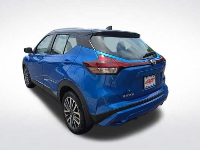 Used 2024 Nissan Kicks SV FWD image 3