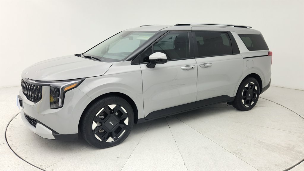 Used 2026 Kia Carnival EX FWD image 3