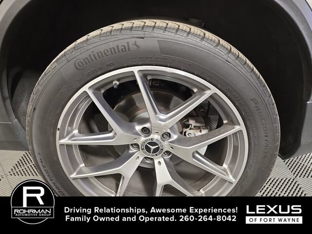 Used 2021 Mercedes-Benz GLC 300 4MATIC image 11