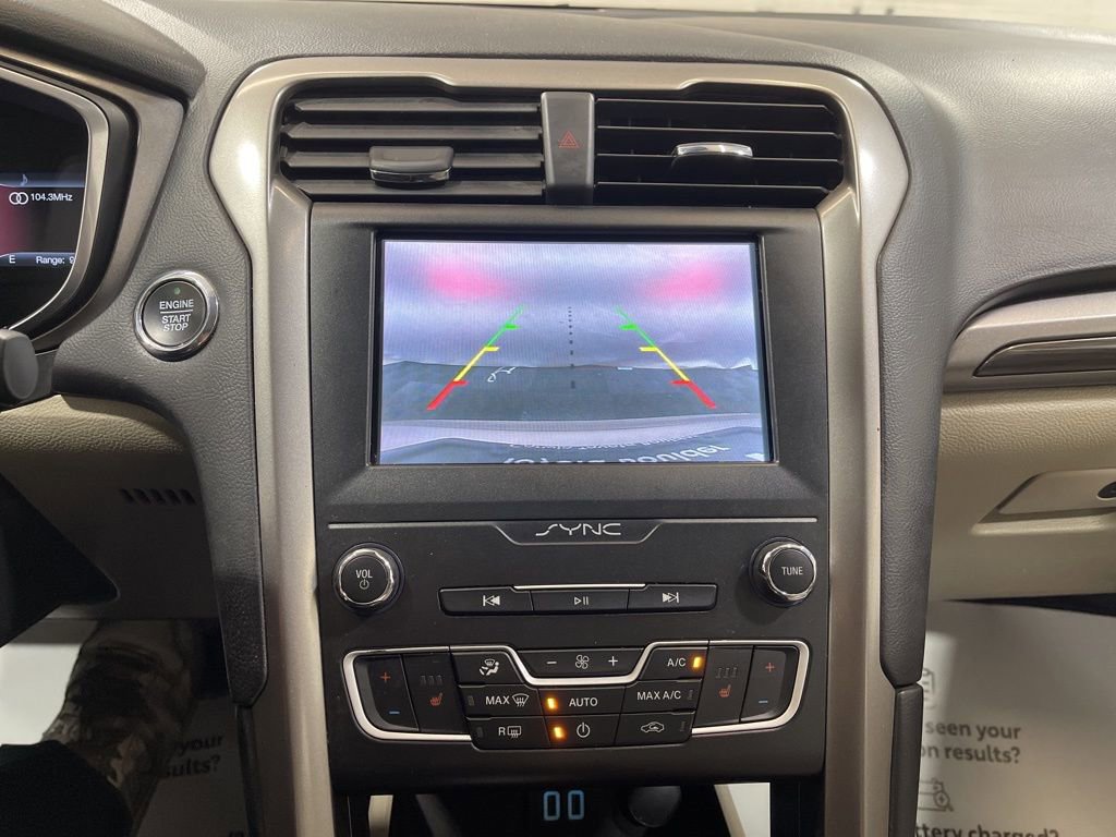 Used 2019 Ford Fusion SEL image 24