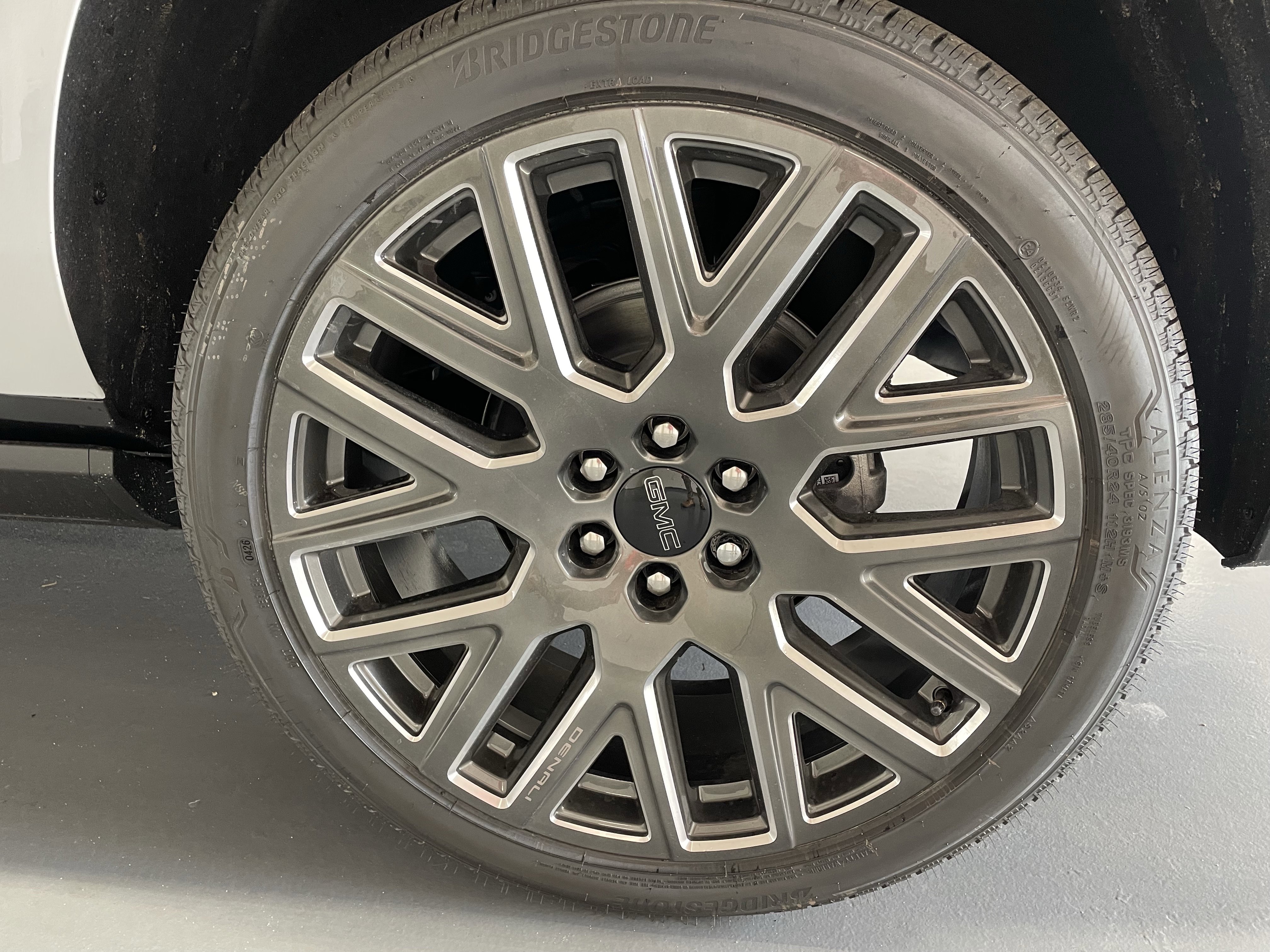 New 2026 GMC Yukon XL Denali Ultimate w/ LPO, Floor Liner Package image 7