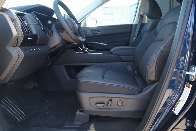 New 2026 Nissan Pathfinder SV AWD/4WD image 13