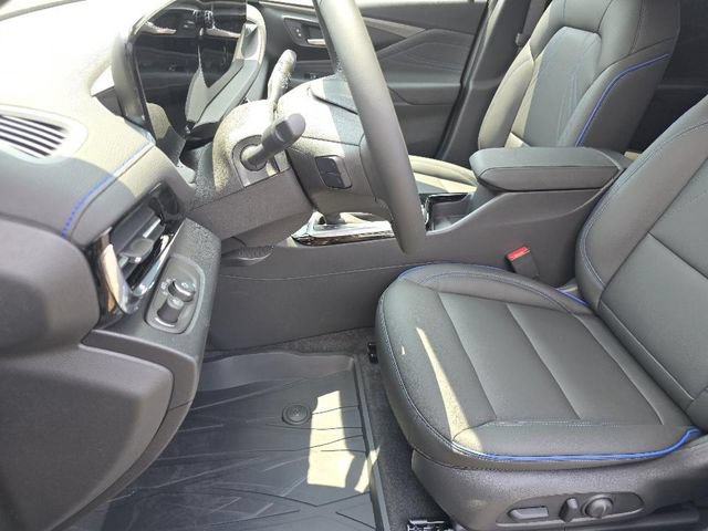 Used 2024 Buick Envista Sport Touring w/ Convenience I Package FWD image 25