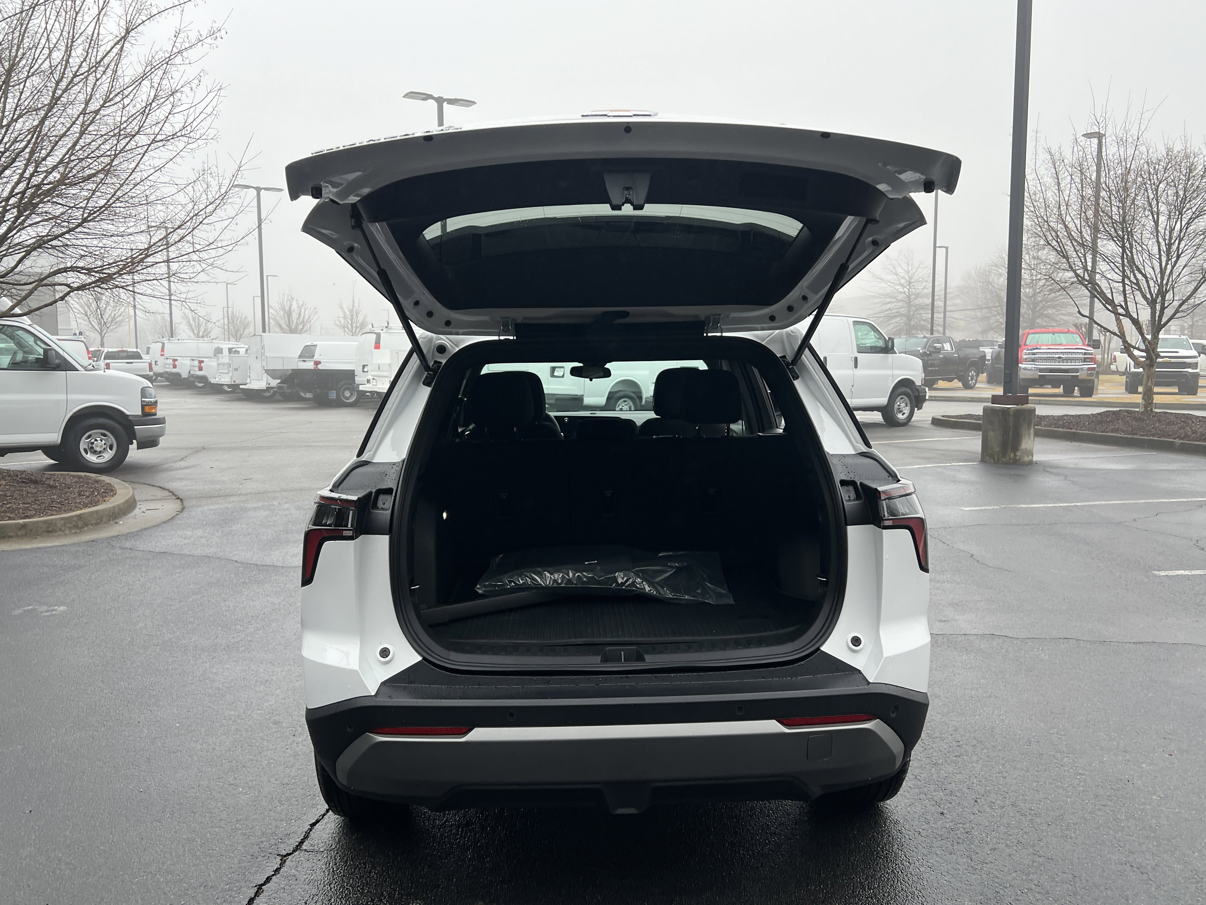 New 2026 Chevrolet Equinox LT image 11