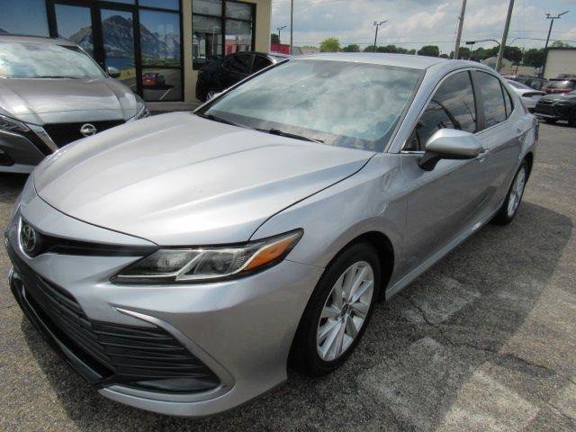 Used 2023 Toyota Camry LE FWD image 2