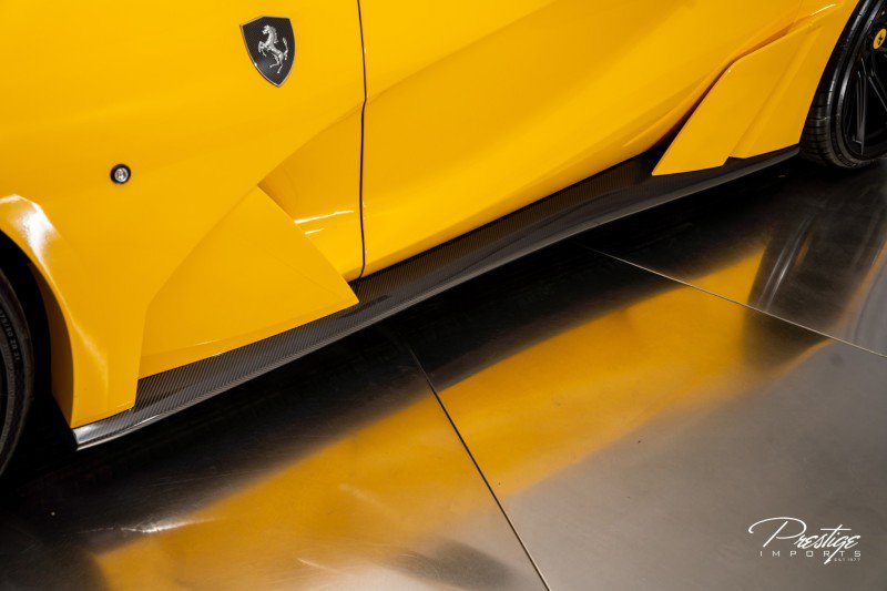 Used 2018 Ferrari 812 Superfast image 15