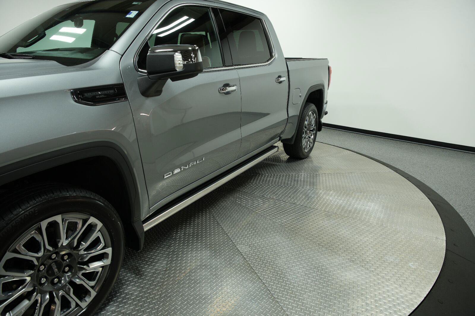 Certified 2025 GMC Sierra 1500 Denali Ultimate AWD/4WD image 7