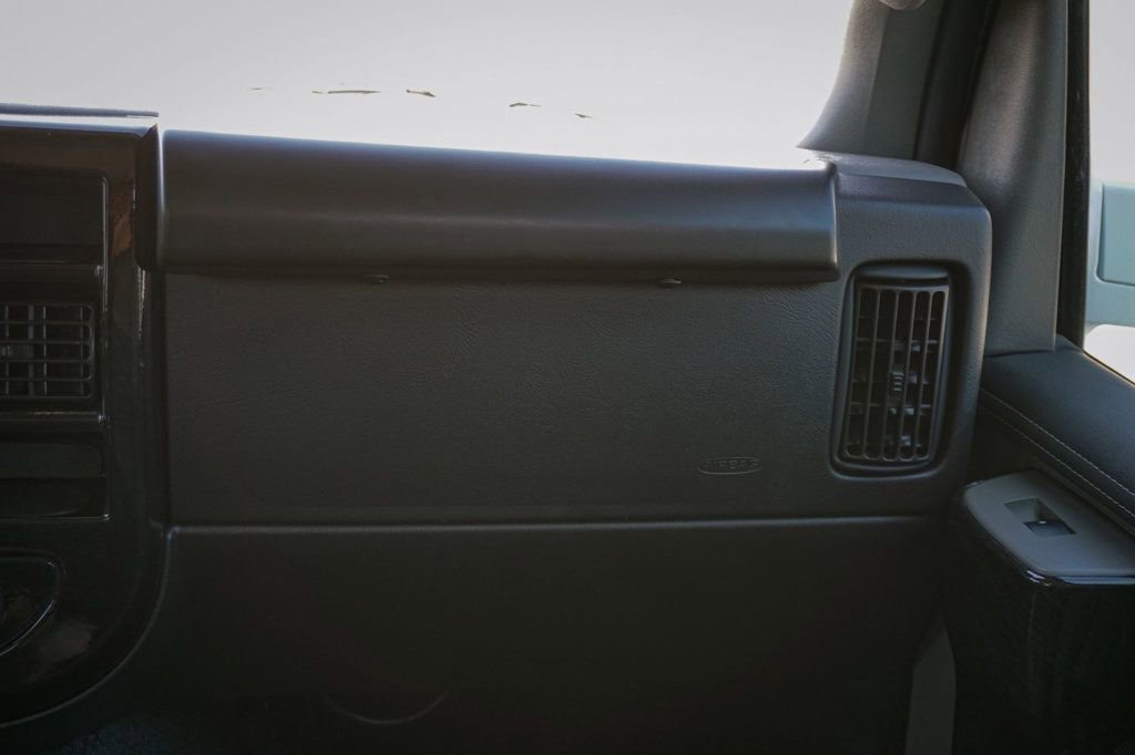 Used 2023 GMC Savana 2500 Extended image 78