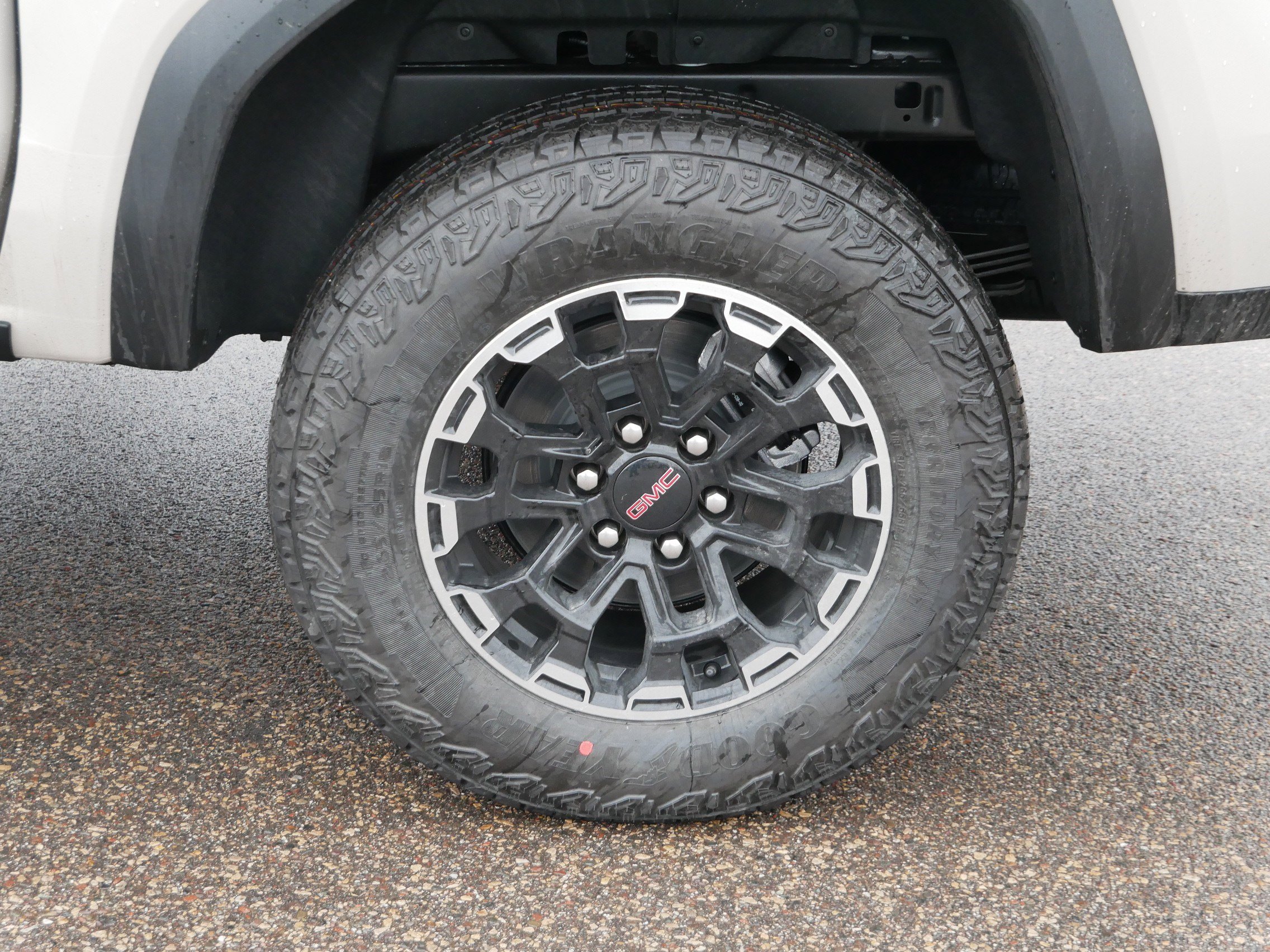 New 2026 GMC Canyon AT4 image 3