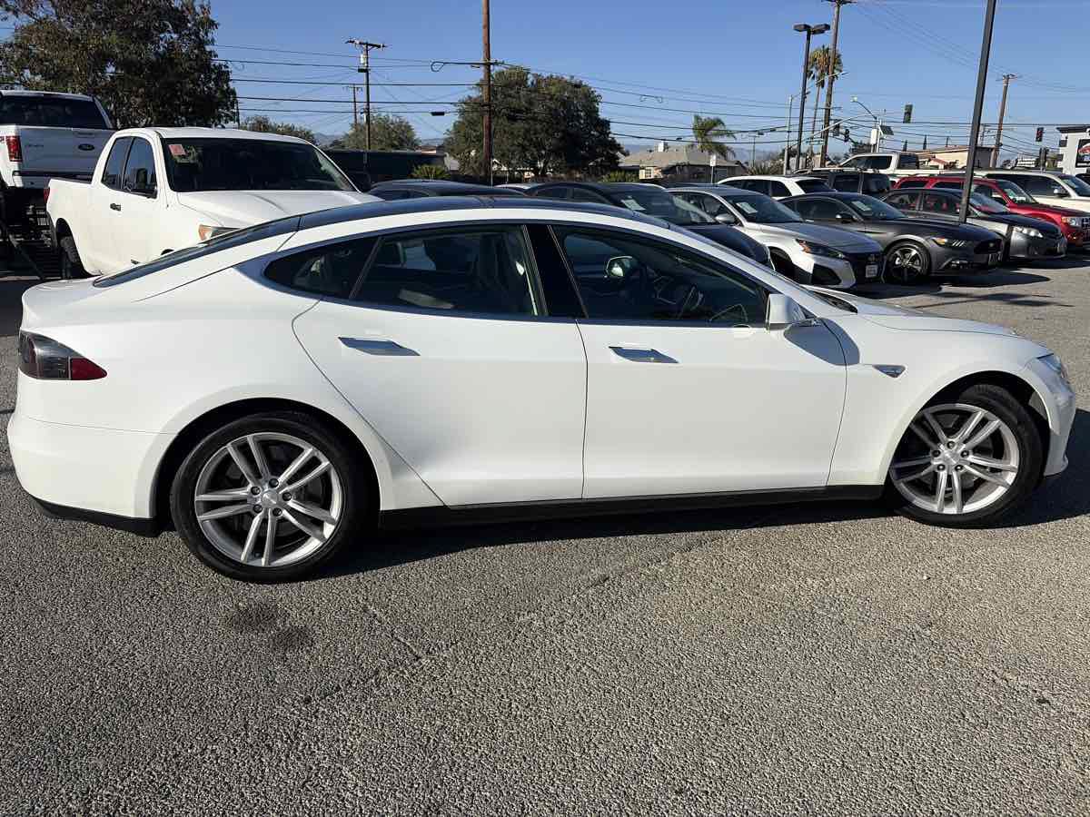 Used 2012 Tesla Model S RWD image 4