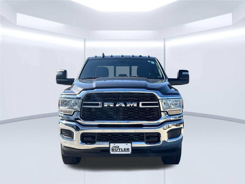 Used 2024 RAM 2500 Tradesman w/ Chrome Appearance Group AWD/4WD image 14