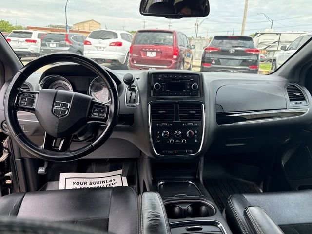 Used 2016 Dodge Grand Caravan SXT FWD image 15
