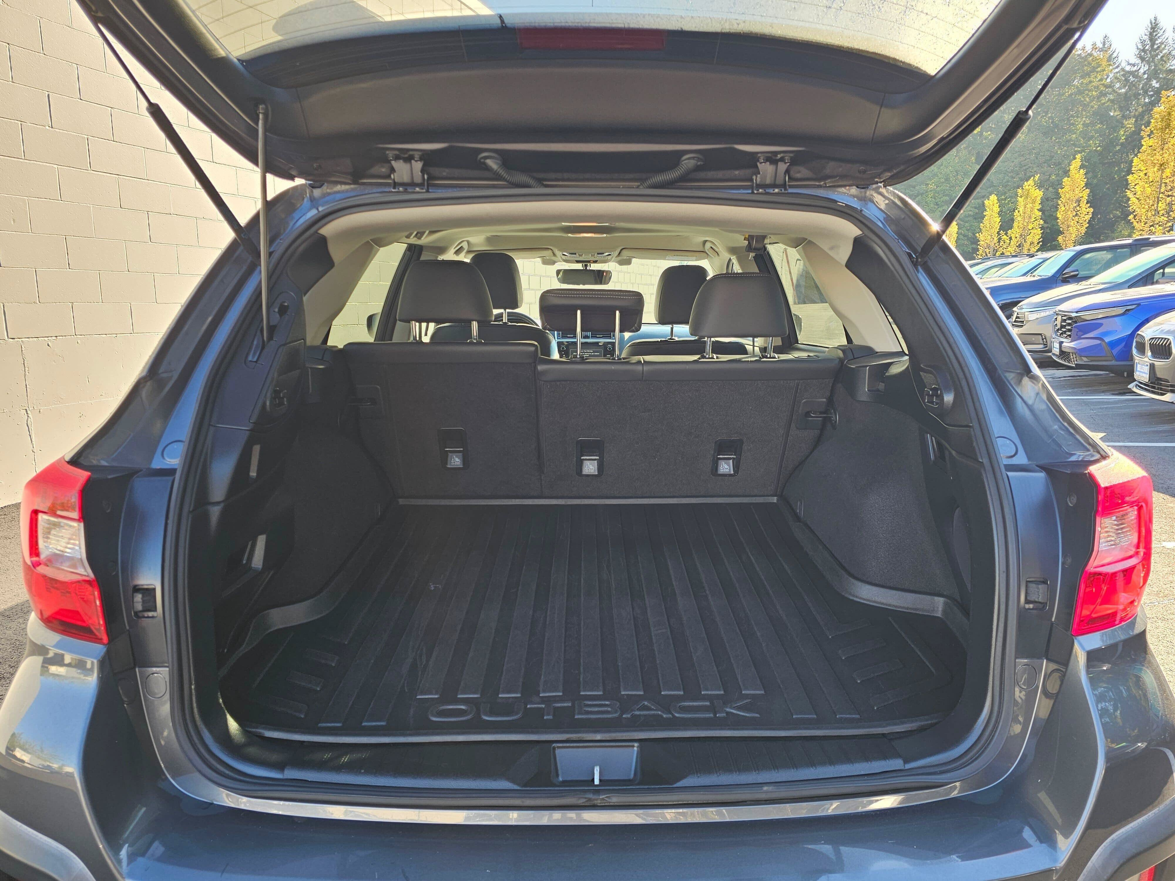 Used 2019 Subaru Outback 2.5i Limited AWD/4WD image 18