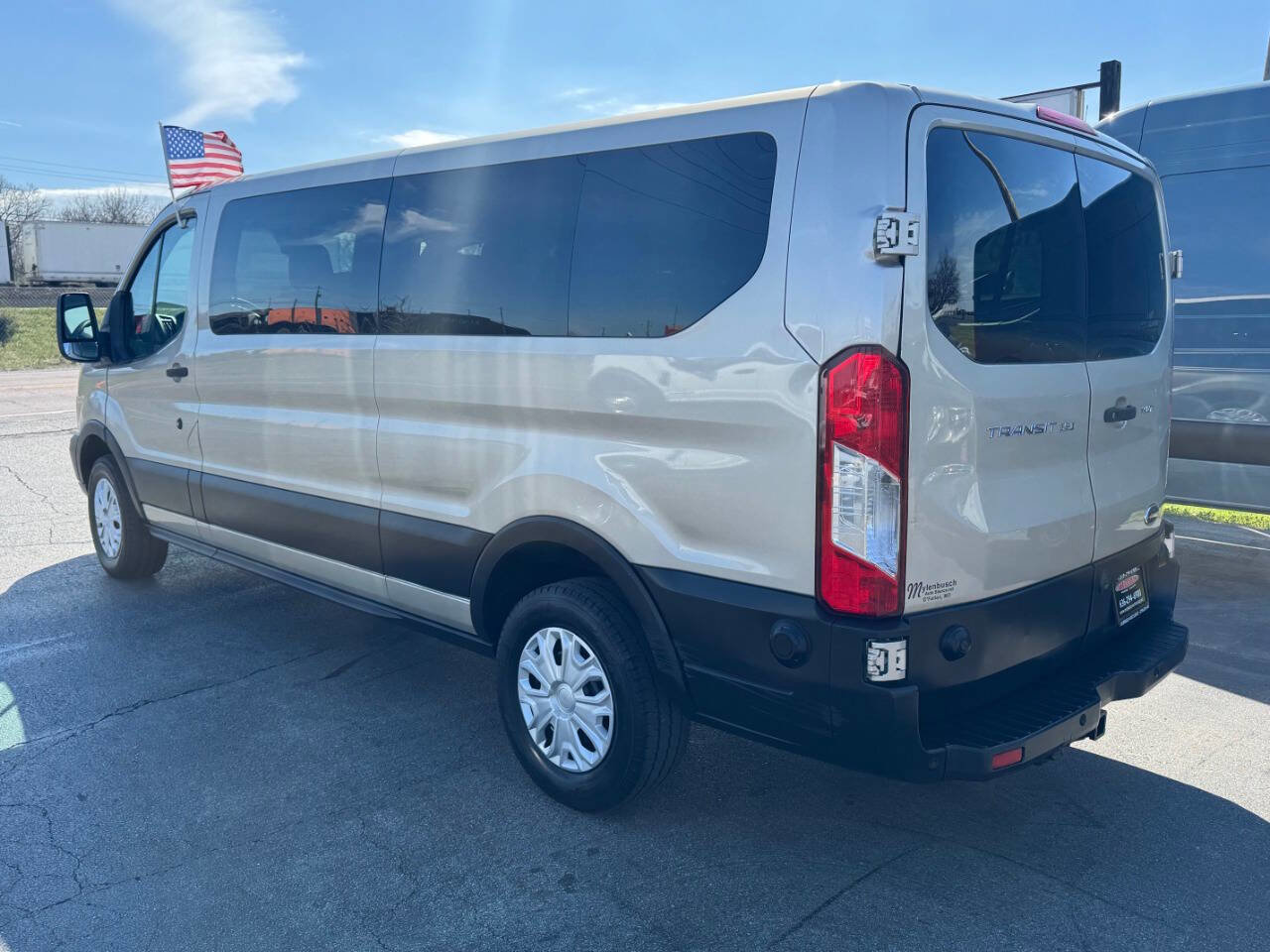 Used 2019 Ford Transit 350 XLT image 9