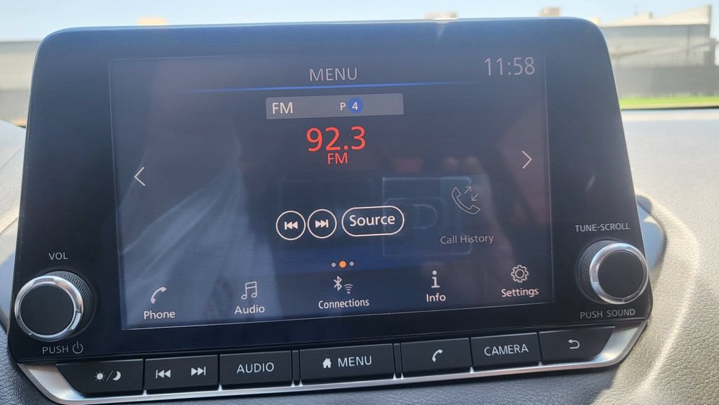 Used 2020 Nissan Sentra SV w/ Electronics Package FWD image 33