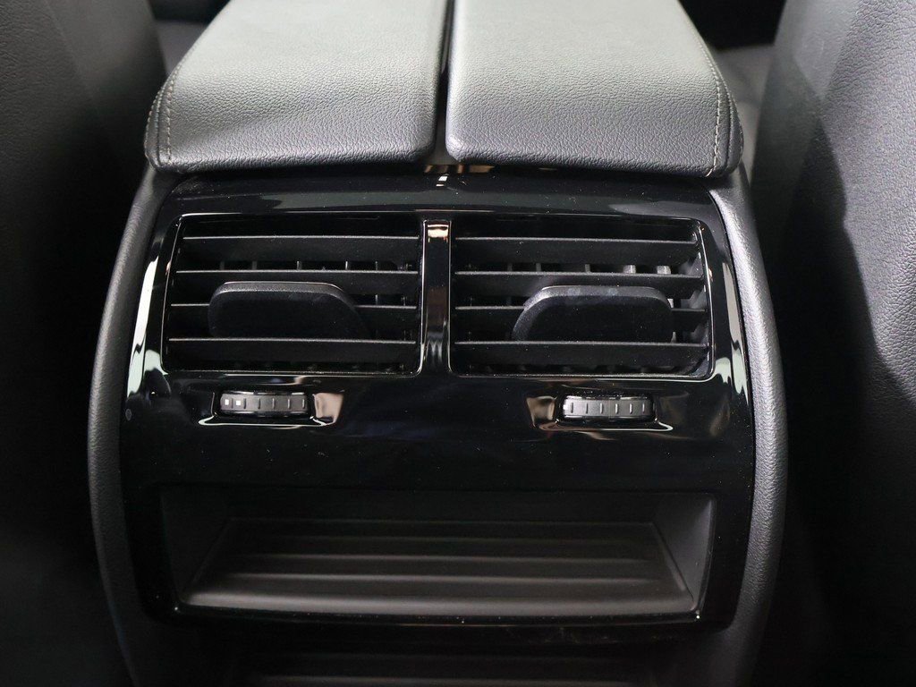 Used 2022 BMW 530i xDrive w/ Premium Package image 54