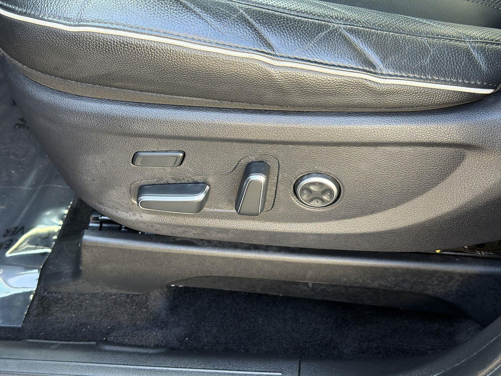 Used 2023 Hyundai Palisade Limited FWD image 34