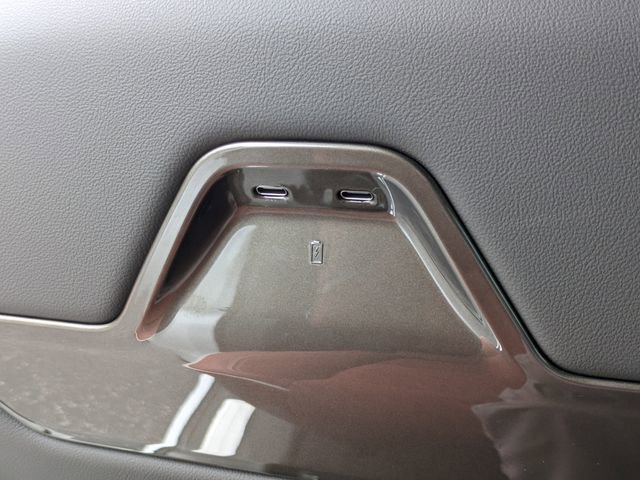 Used 2025 Lincoln Nautilus Black Label image 17