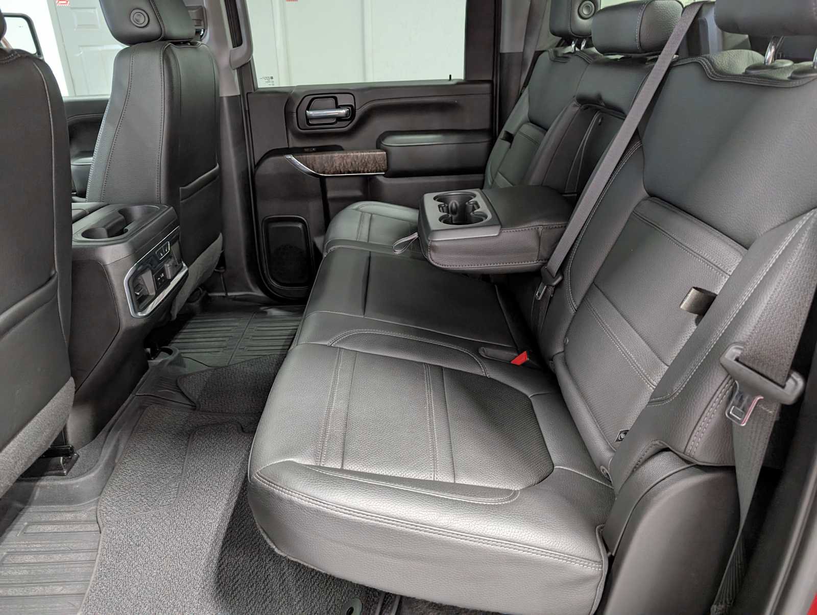 Used 2023 GMC Sierra 2500 Denali w/ Denali Ultimate Package image 24