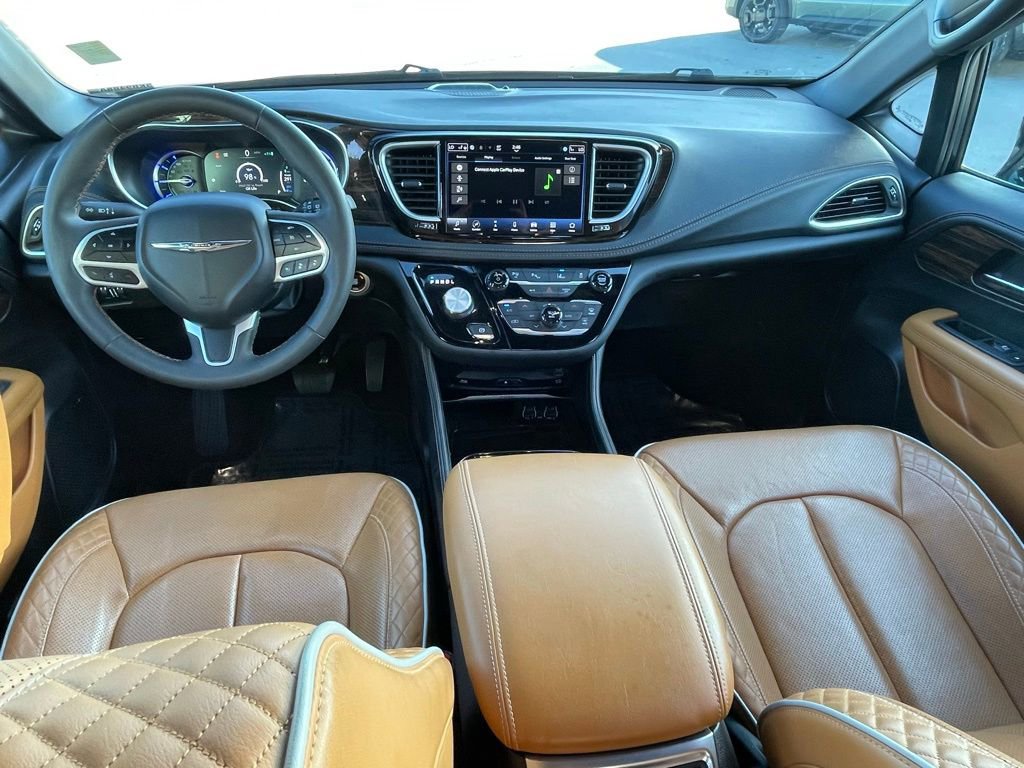 Used 2023 Chrysler Pacifica Pinnacle image 24