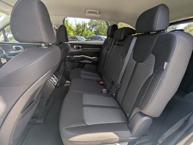 New 2026 Kia Sorento LX FWD image 16
