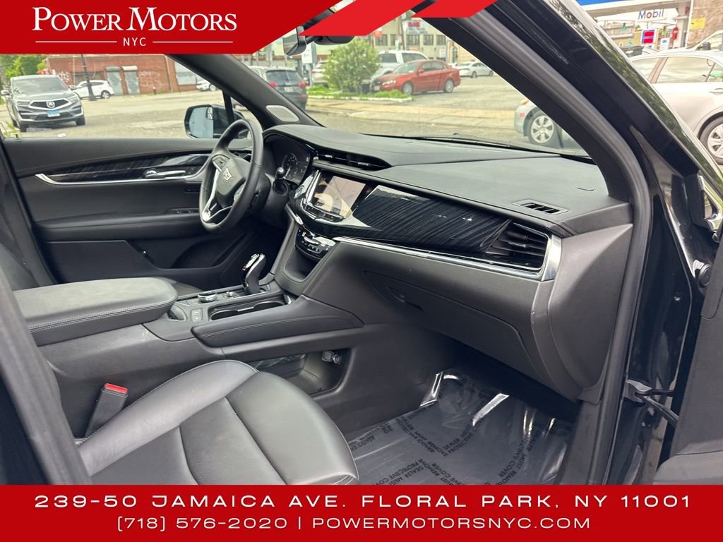 Used 2024 Cadillac XT6 Premium Luxury w/ LPO, Floor Liner Package image 14