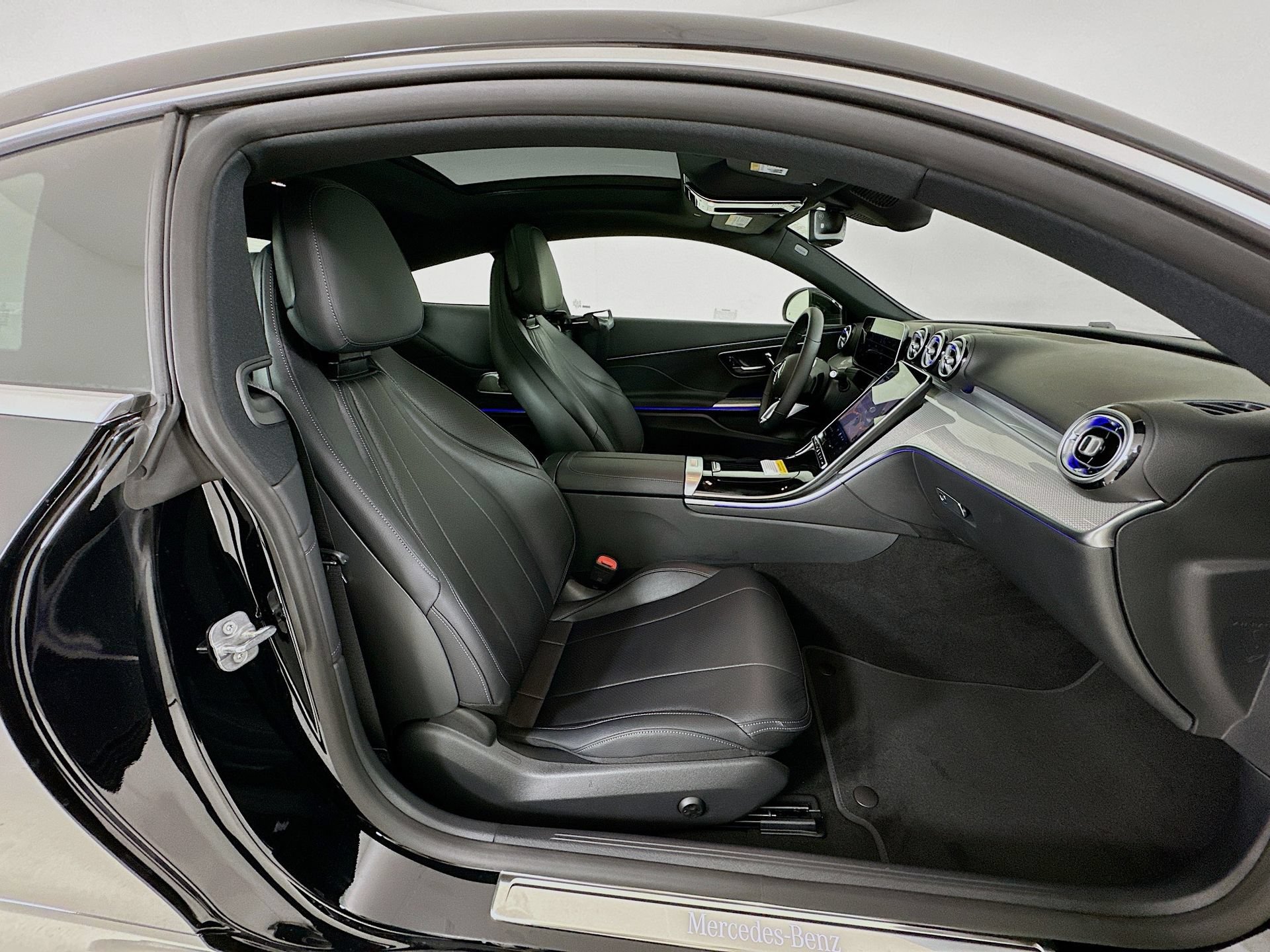 New 2026 Mercedes-Benz CLE 300 4MATIC Coupe image 30