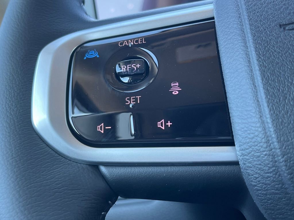 New 2026 Nissan Armada SV image 10