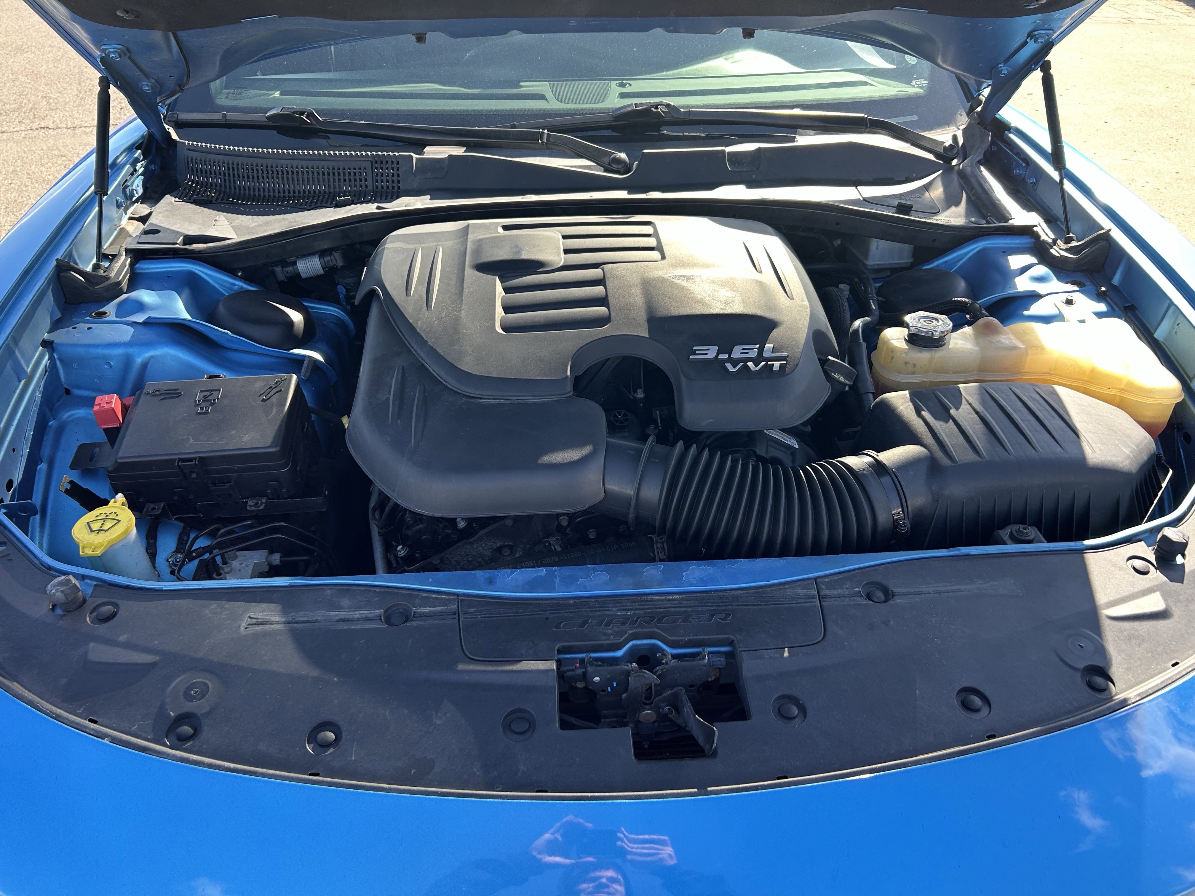 Used 2019 Dodge Charger SXT w/ Plus Group image 28