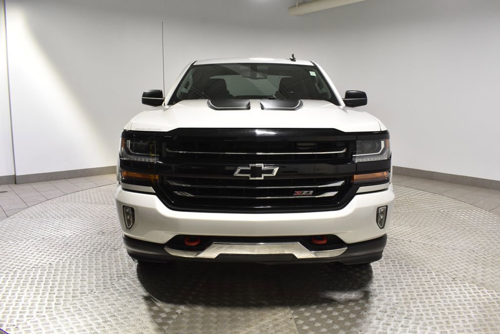 Used 2018 Chevrolet Silverado 1500 LT w/ Redline Edition image 11