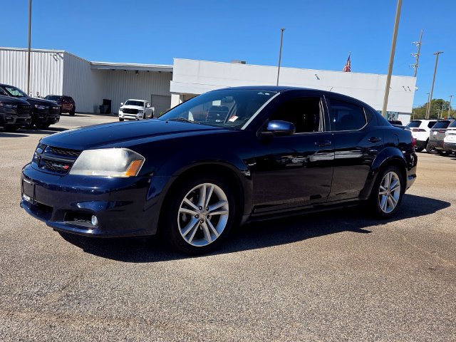Used 2014 Dodge Avenger SXT w/ Rallye Appearance Group FWD image 3