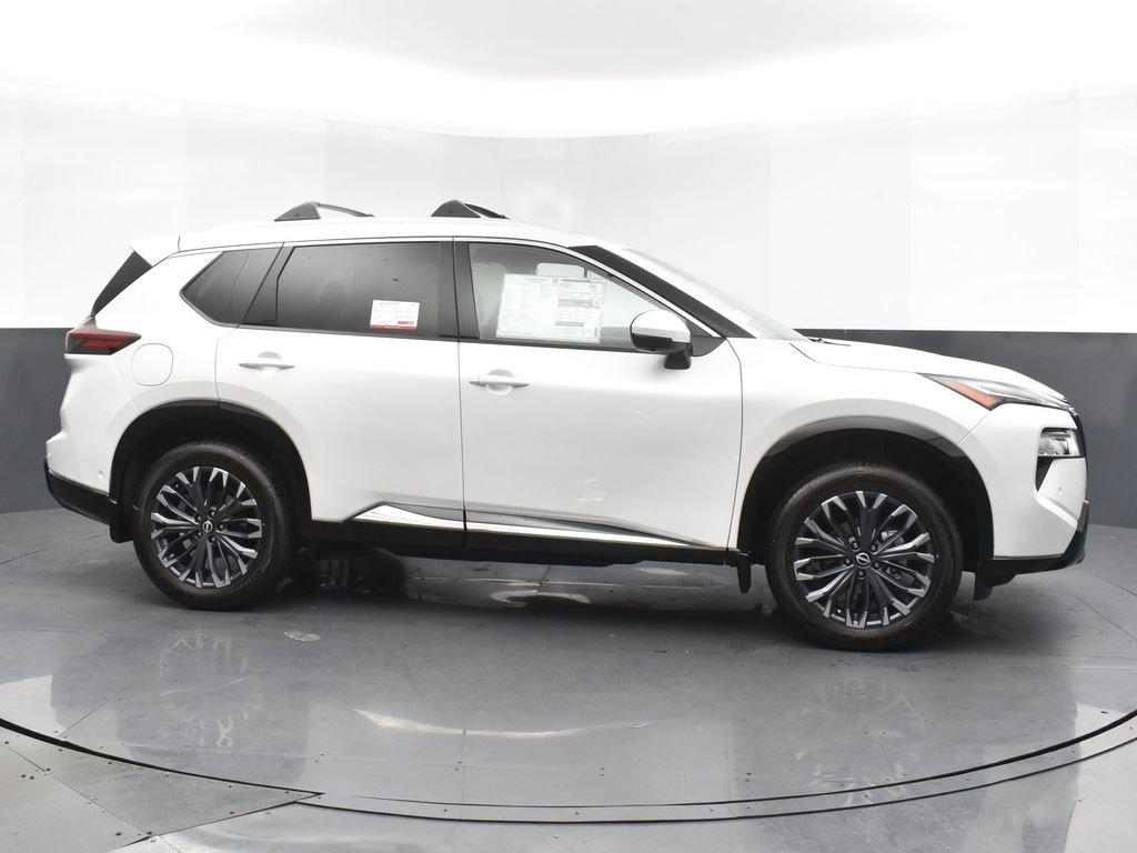 New 2026 Nissan Rogue Platinum image 4