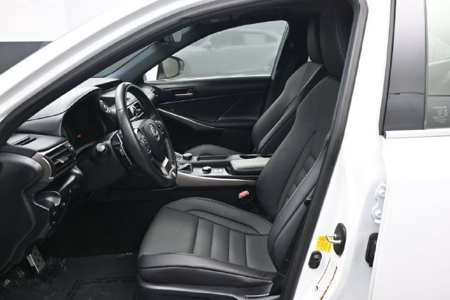 Used 2019 Lexus IS 300 F Sport w/ F Sport Package RWD image 6
