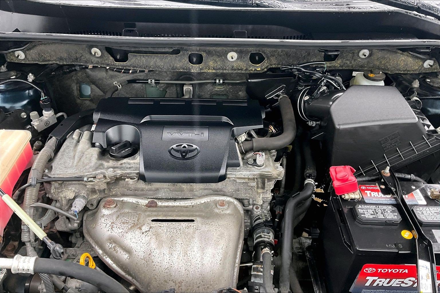 Used 2018 Toyota RAV4 XLE w/ Plus Extra Value Package AWD/4WD image 13