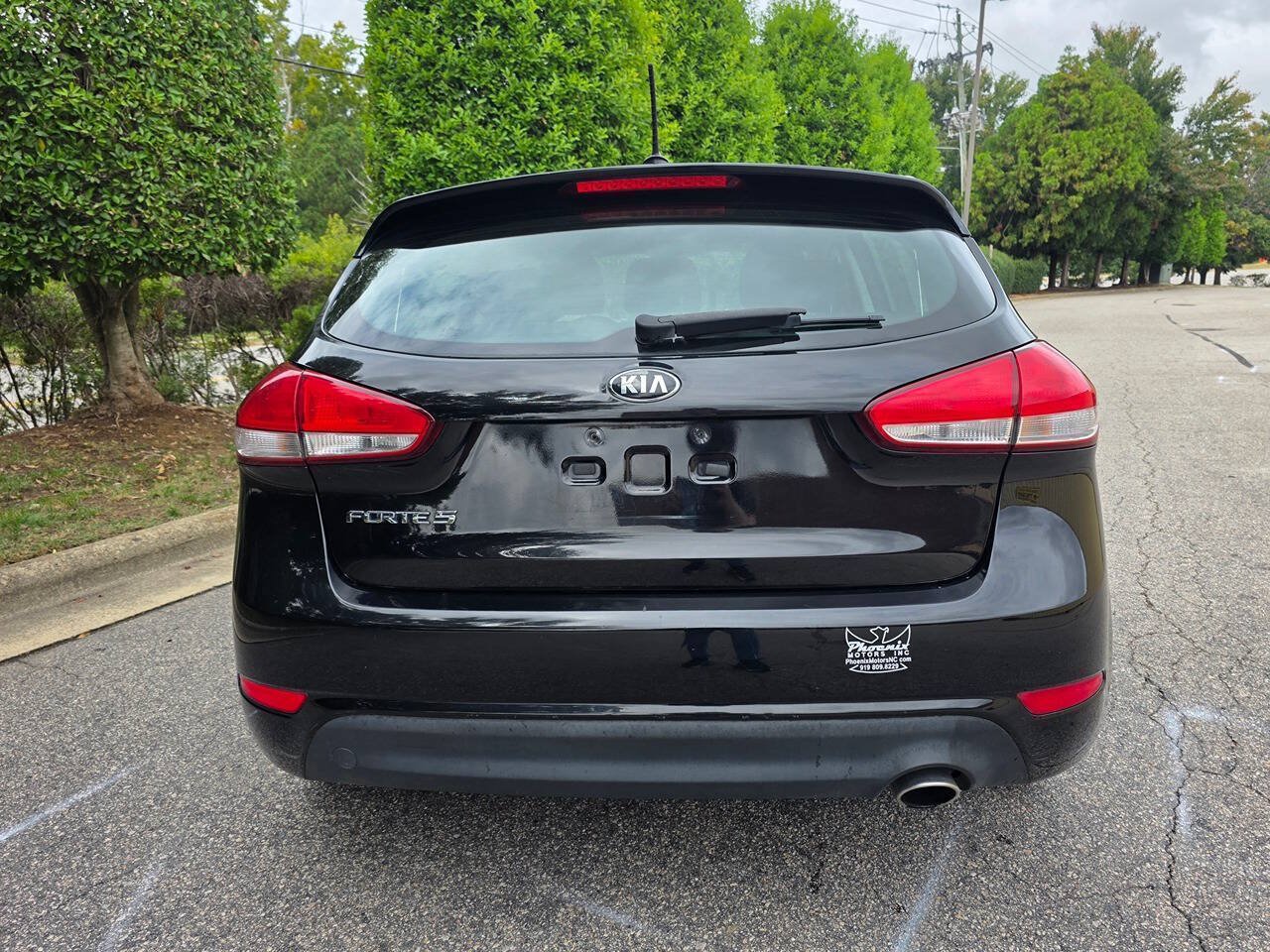 Used 2017 Kia Forte LX FWD image 4