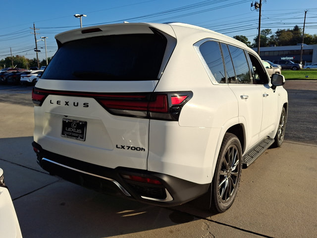 New 2026 Lexus LX 700h F Sport AWD/4WD image 4