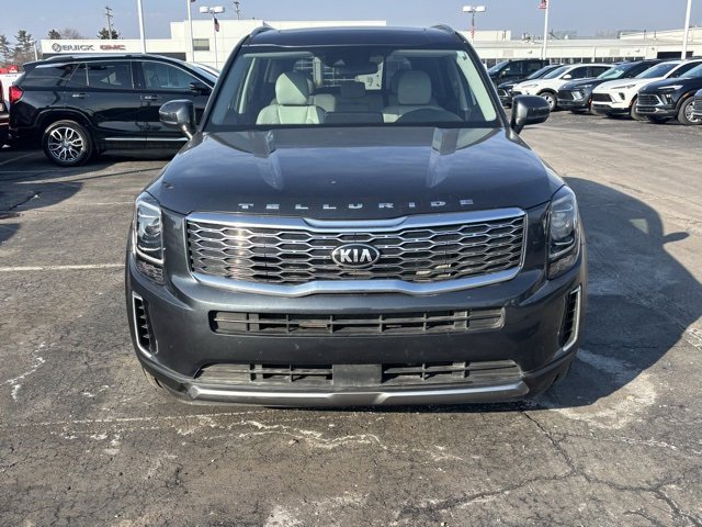 Used 2020 Kia Telluride S w/ S 8 Passenger Seating Package image 2