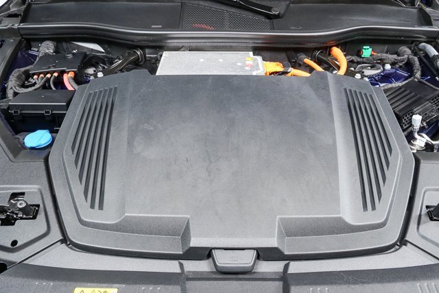 Used 2021 Audi e-tron Premium w/ Convenience Plus Package image 35