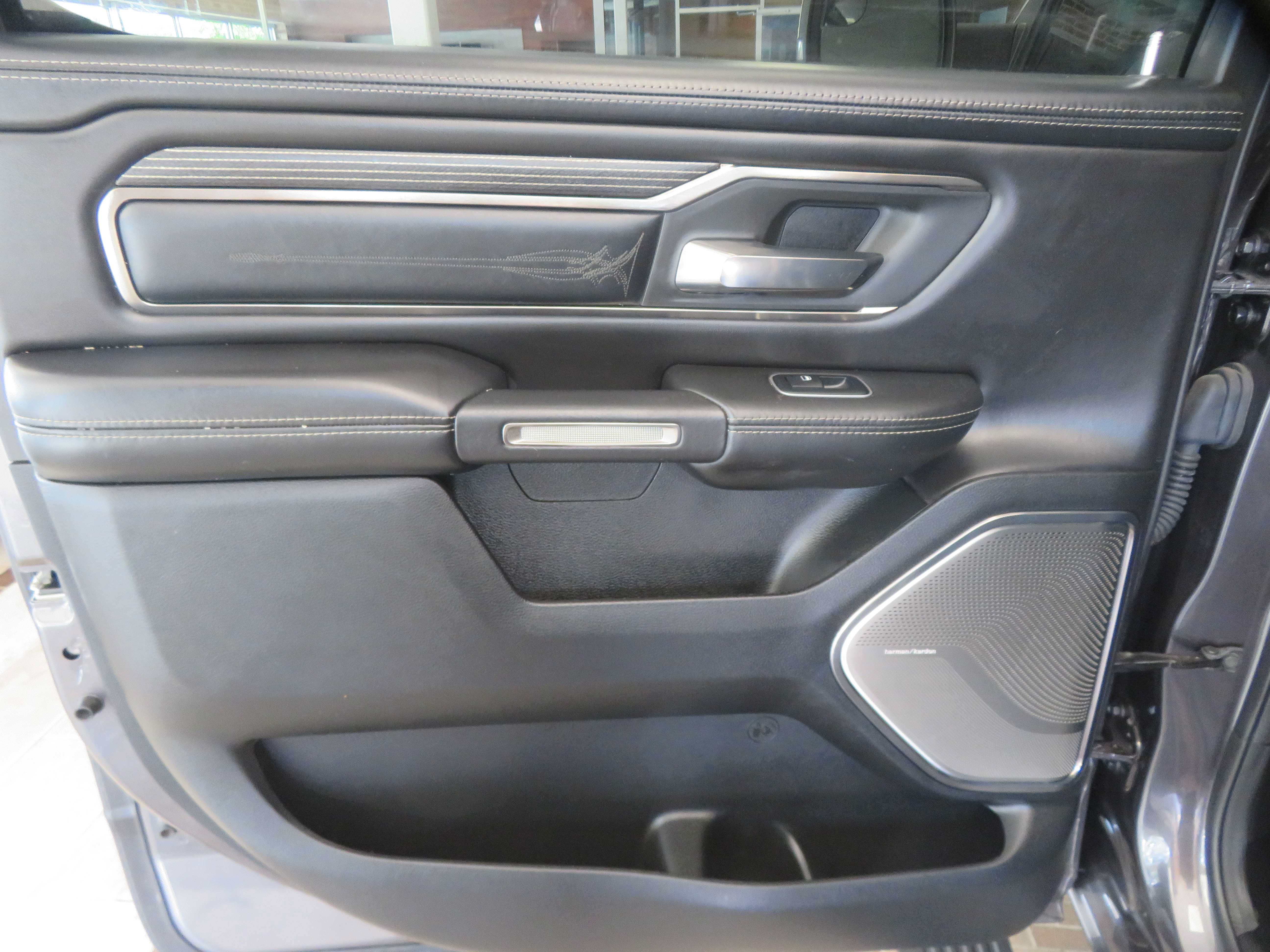 Used 2020 RAM 1500 Limited AWD/4WD image 18