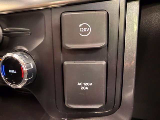 Used 2023 Ford F150 Lariat AWD/4WD image 37