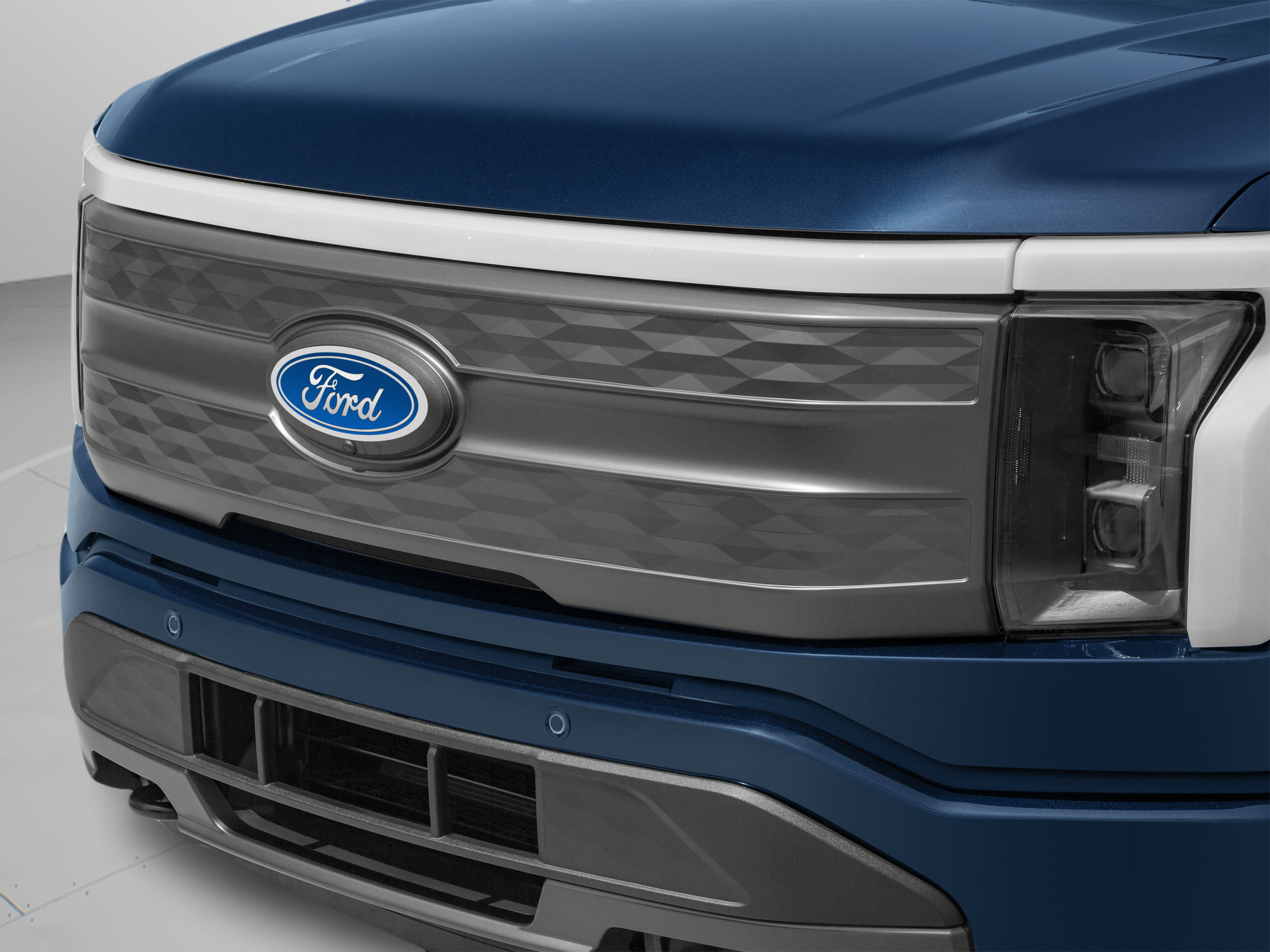 Used 2023 Ford F150 Lightning Lariat AWD/4WD image 91
