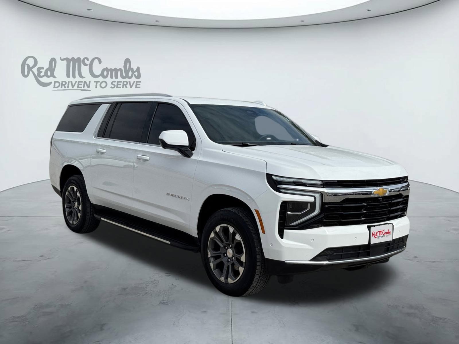 Used 2025 Chevrolet Suburban LS image 7