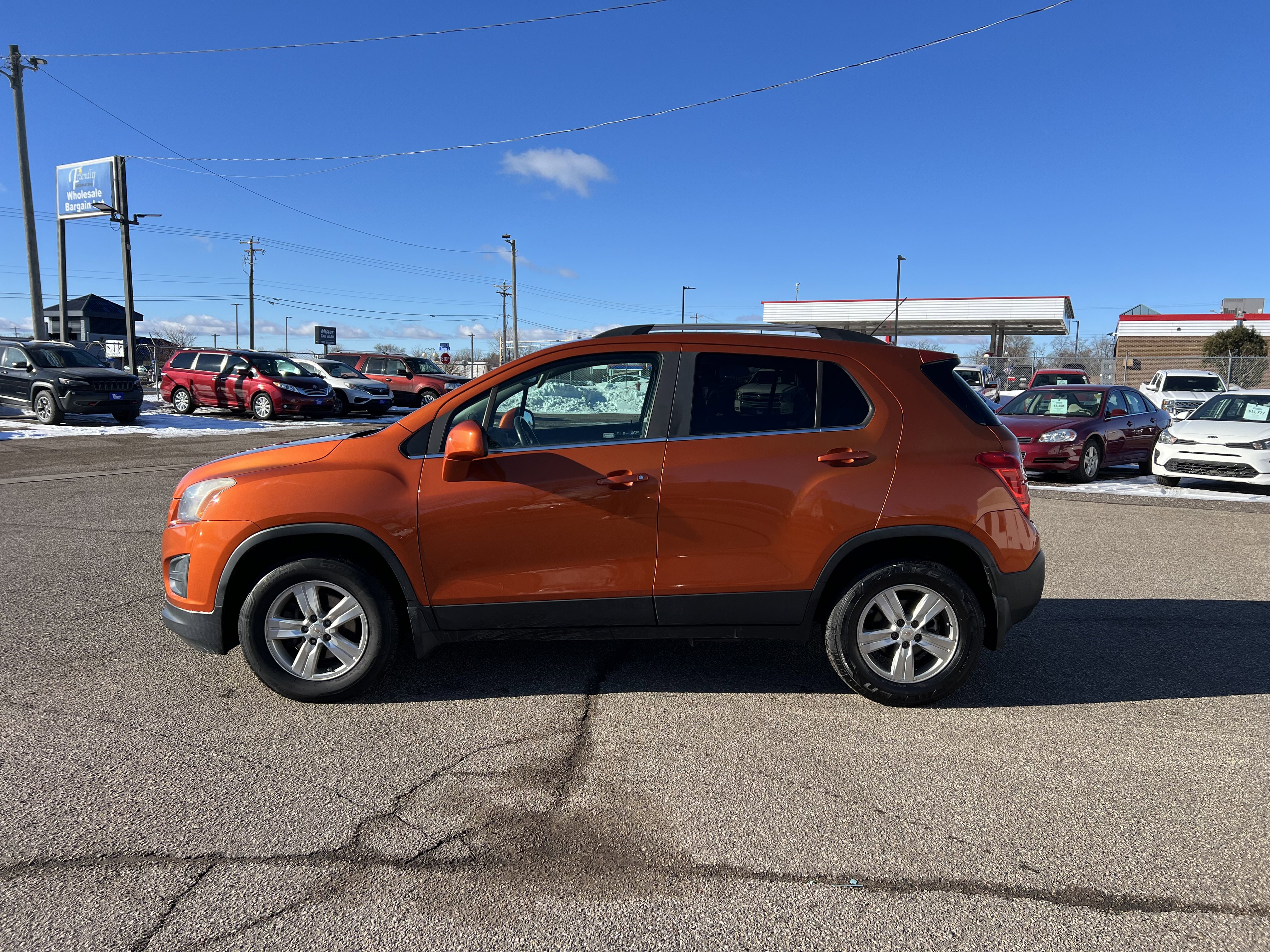 Used 2016 Chevrolet Trax LT w/ LT Convenience Package image 4