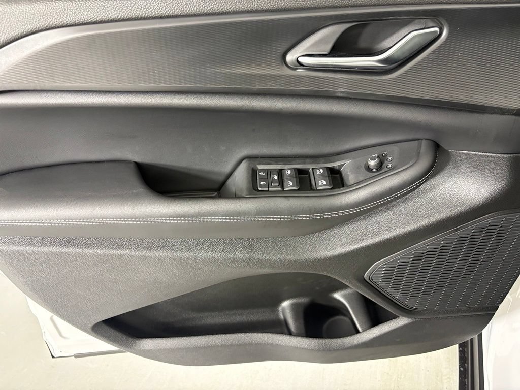 New 2027 Jeep Grand Cherokee Laredo X RWD image 18