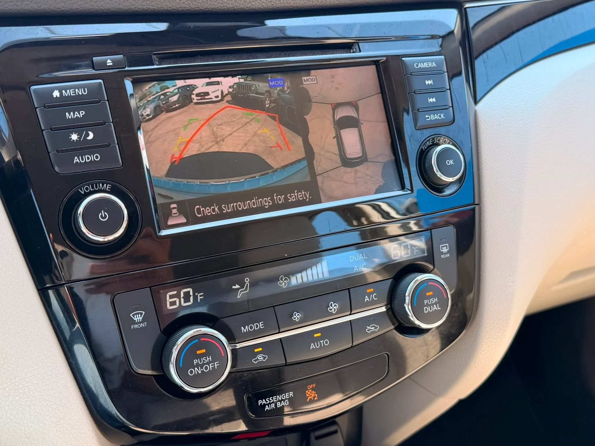 Used 2019 Nissan Rogue Sport SL AWD/4WD image 14