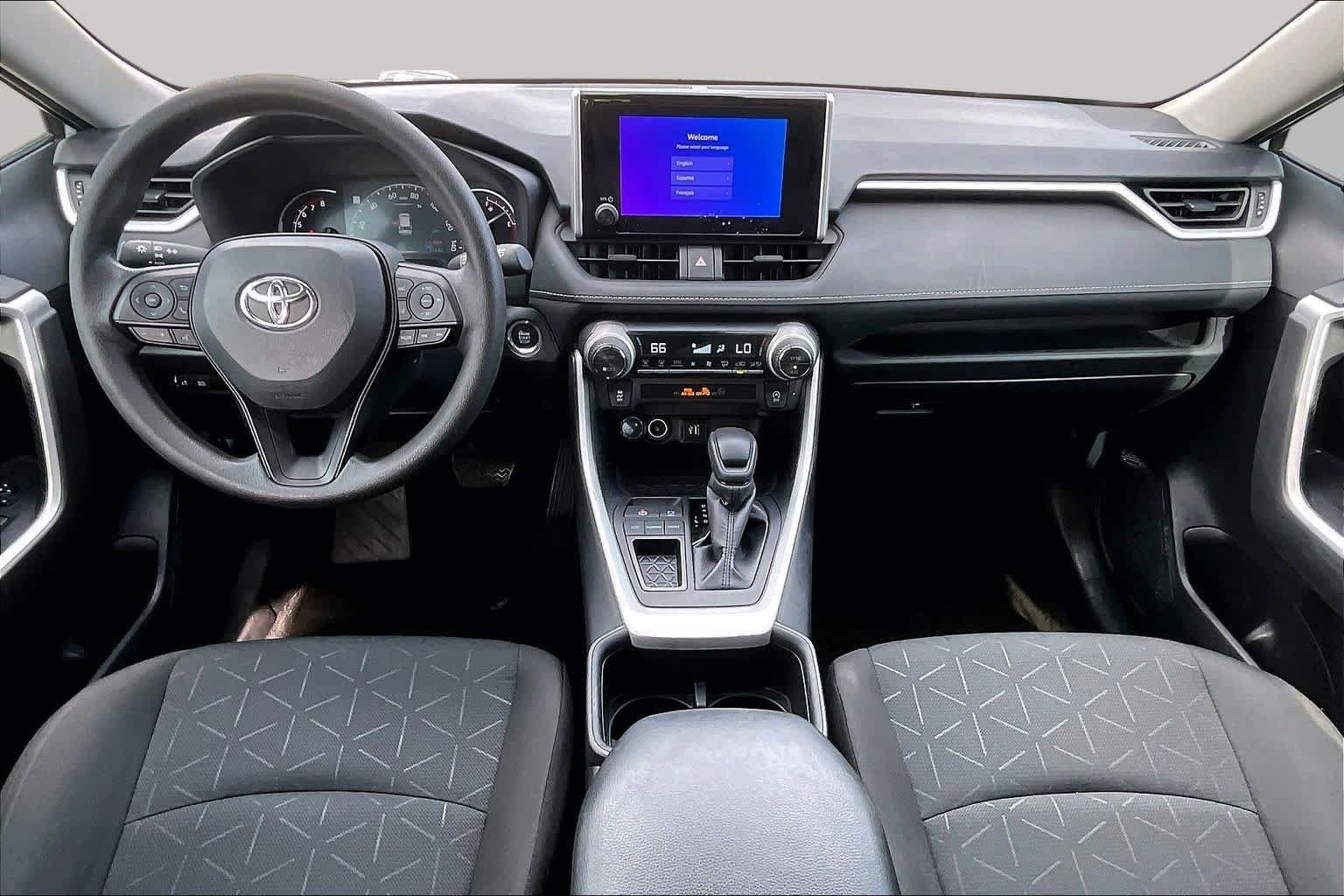 Used 2024 Toyota RAV4 XLE FWD image 15