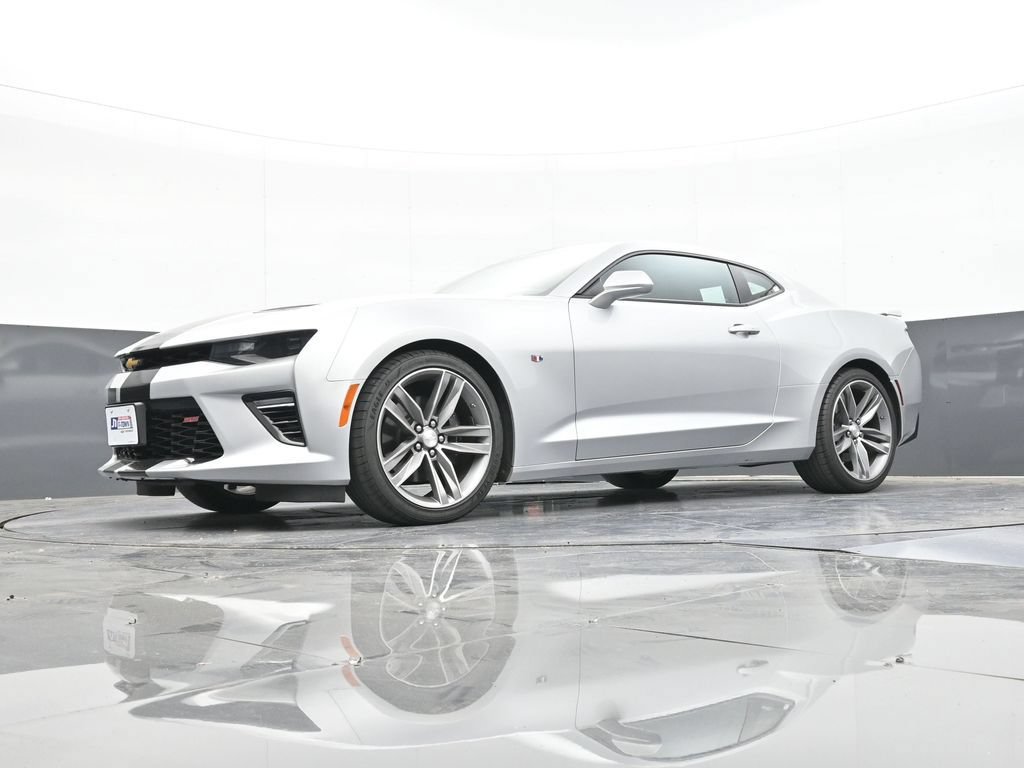 Used 2018 Chevrolet Camaro SS RWD image 52