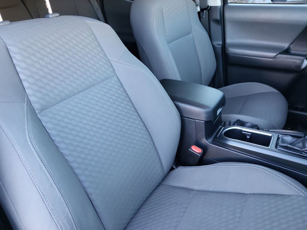 Used 2022 Toyota Tacoma SR image 19