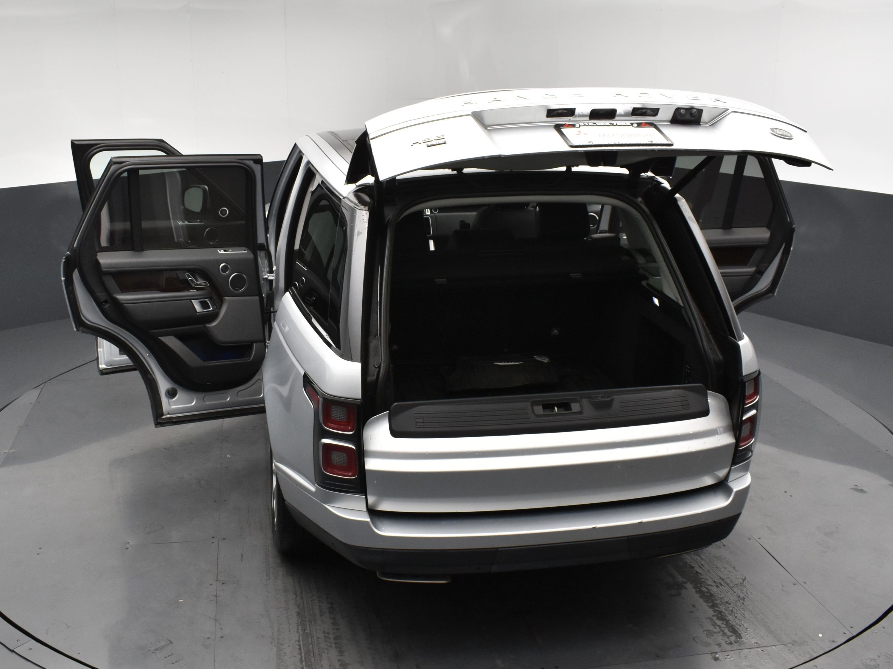 Used 2020 Land Rover Range Rover HSE image 27